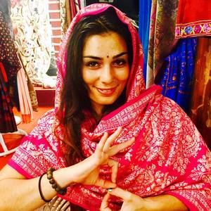 Meet your Posher, Reena